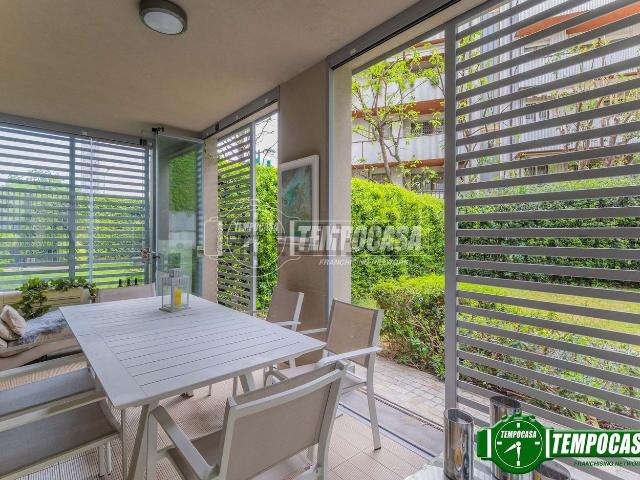 Appartamento in vendita di 119 m² in Via Valassina, 29