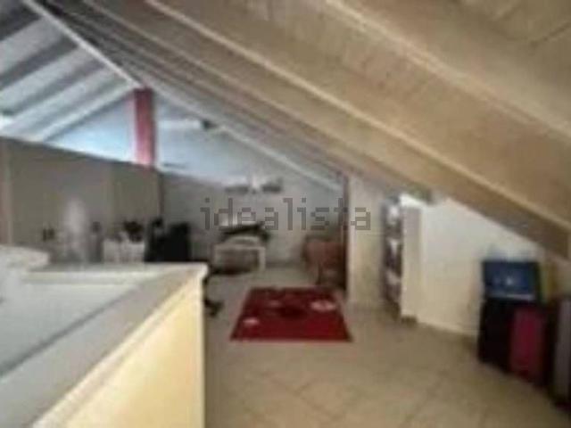 Appartamento in vendita di 119 m² in Via Vecchia Alzate, 190