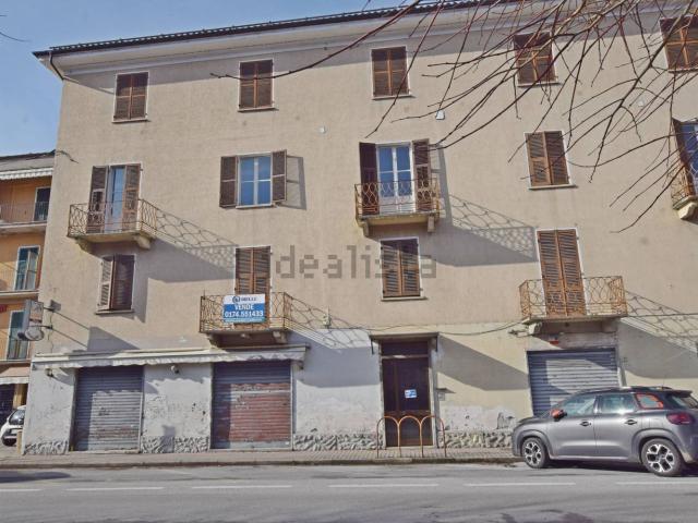 Appartamento in vendita di 119 m² in Via Vittorio Veneto, 25
