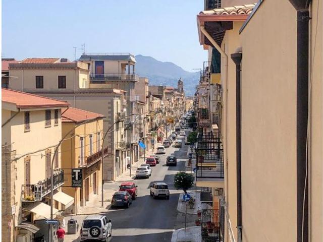 Appartamento in vendita di 119 m² in Corso dei Mille, 443