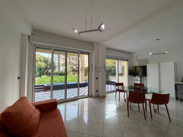 Appartamento in vendita di 119 m² in Corso Felice Cavallotti