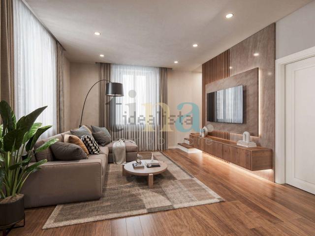 Appartamento in vendita di 119 m² in Corso Giacomo Matteotti