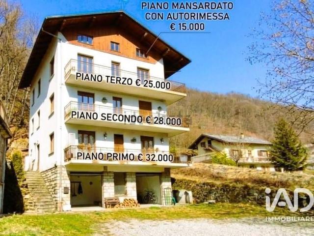 Appartamento in vendita di 119 m² in Frazione Cresto