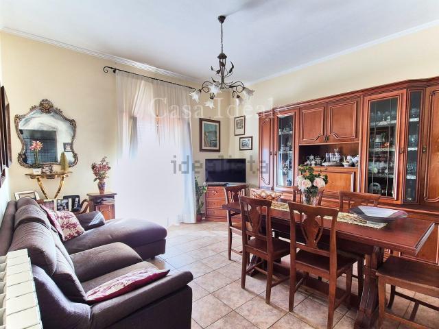 Appartamento in vendita di 119 m² in Piazza Giosafat Riccioni, 10