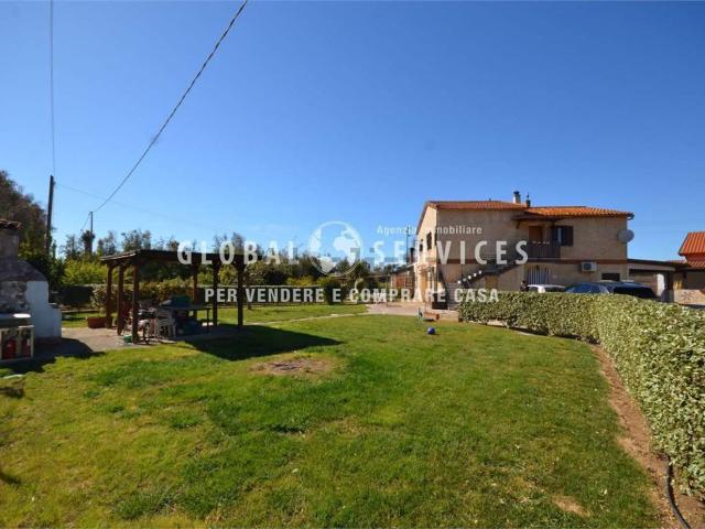 Appartamento in vendita di 119 m² in Strada Provinciale 55bis, 111