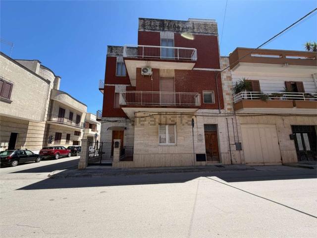 Appartamento in vendita di 120 m² in Via Cotogno, 34