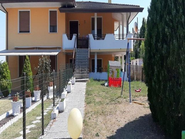 Appartamento in vendita di 120 m² in Via Comugne