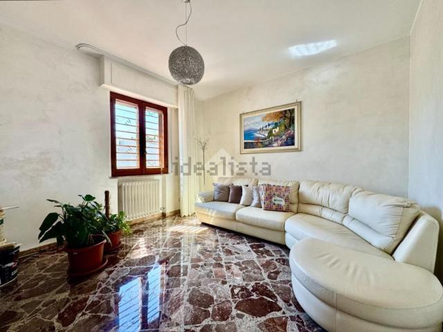 Appartamento in vendita di 120 m² in Via Conte Carlo Sforza