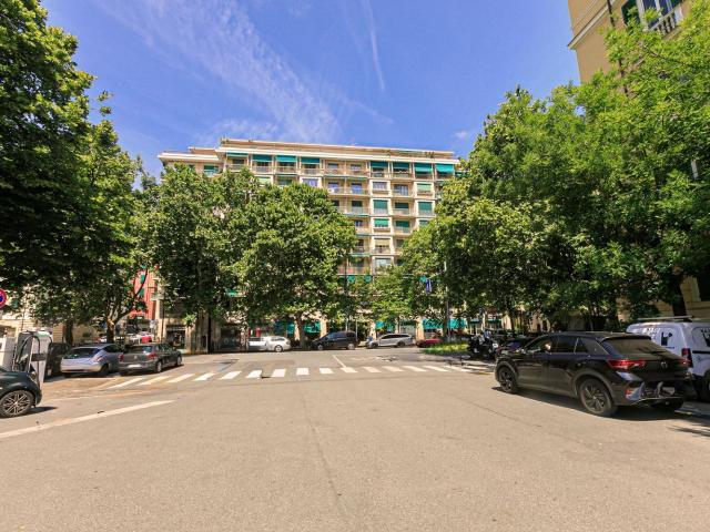 Appartamento in vendita di 120 m² in Via Corsica, 9