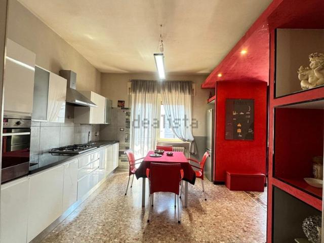 Appartamento in vendita di 120 m² in Via Corsica, 26