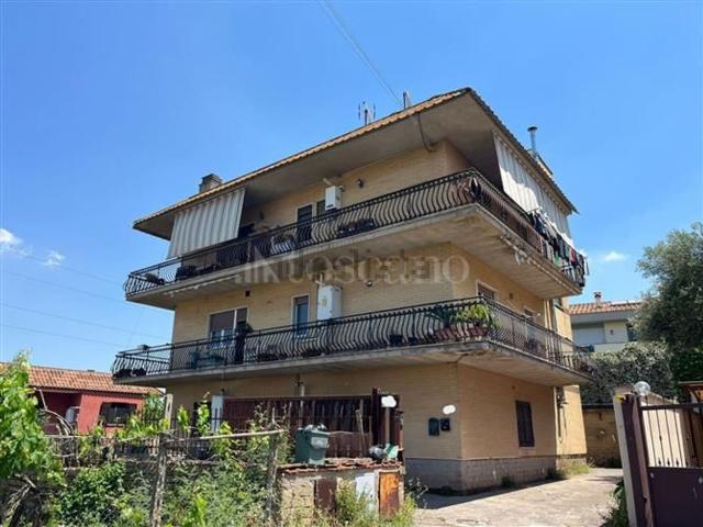Appartamento in vendita di 120 m² in Via Corrado Parona
