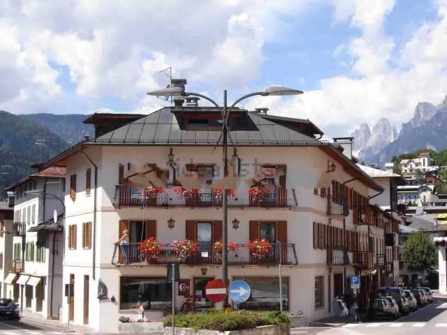 Appartamento in vendita di 120 m² in Via Corte