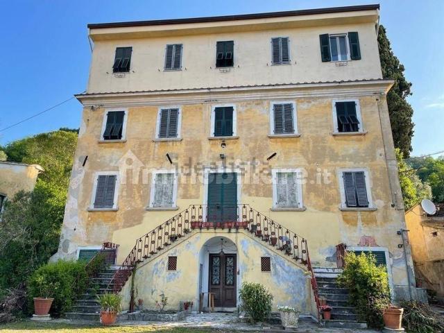 Appartamento in vendita di 120 m² in Via Cavour, 15