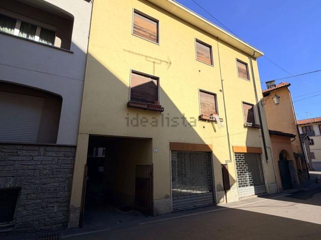 Appartamento in vendita di 120 m² in Via Cavour, 1