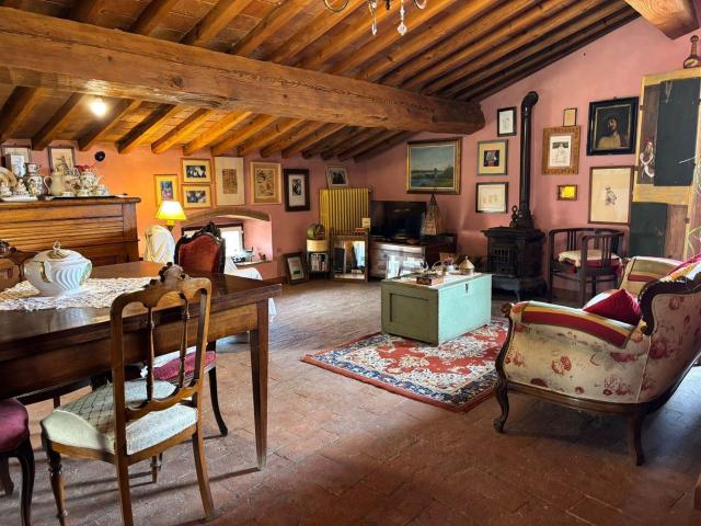 Appartamento in vendita di 120 m² in Via Cavour, 8