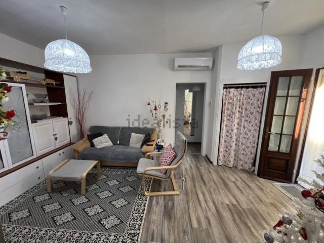 Appartamento in vendita di 120 m² in Via Caduti del Lavoro