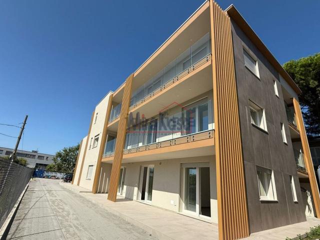 Appartamento in vendita di 120 m² in Via Caduti per la Libertà, 85