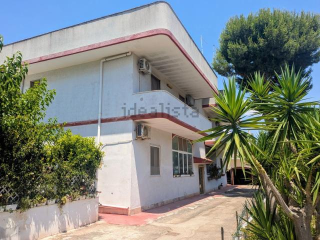 Appartamento in vendita di 120 m² in Via Calata Livezza, 26