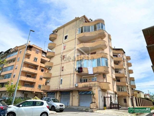 Appartamento in vendita di 120 m² in Via Calveri, 57