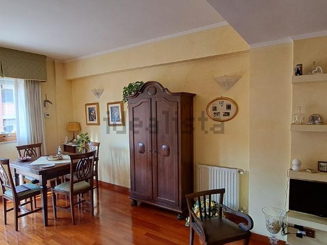 Appartamento in vendita di 120 m² in Via Campania