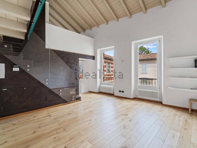 Appartamento in vendita di 120 m² in Via Cardano, 33