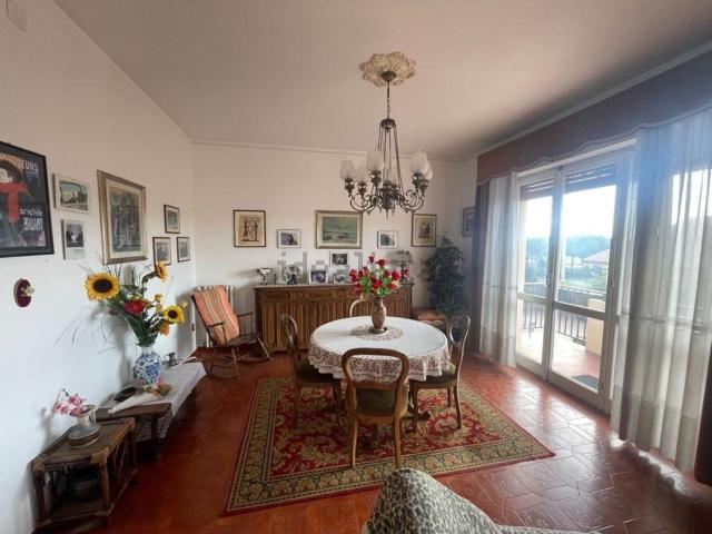 Appartamento in vendita di 120 m² in Via Carlo Collodi, 8