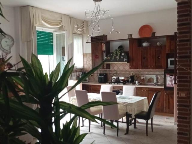 Appartamento in vendita di 120 m² in Via Carlo Cafiero