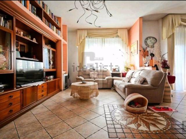 Appartamento in vendita di 120 m² in Via Carlo Cafiero