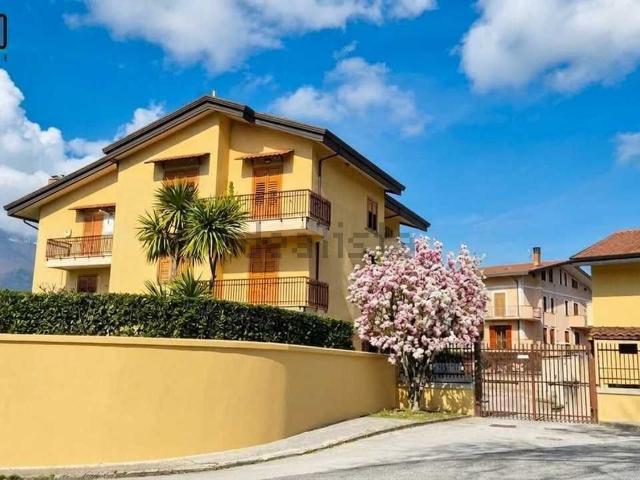 Appartamento in vendita di 120 m² in Via Carlo Barbieri, 1