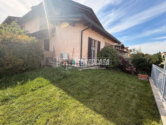 Appartamento in vendita di 120 m² in Via Carlo Manzella
