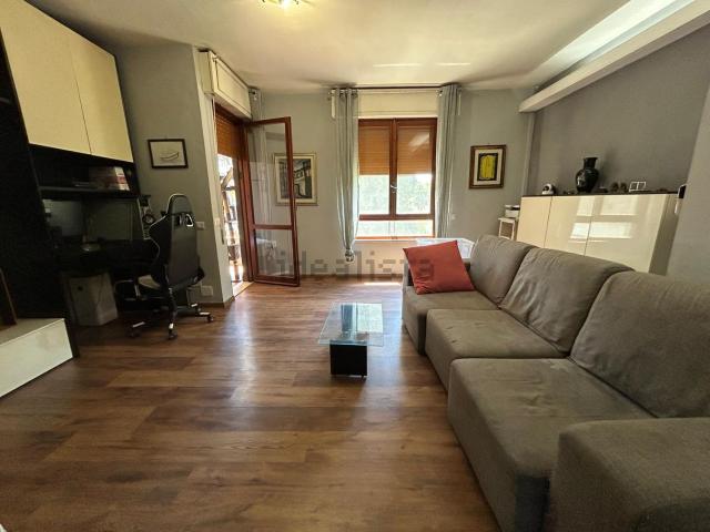 Appartamento in vendita di 120 m² in Via Carnia