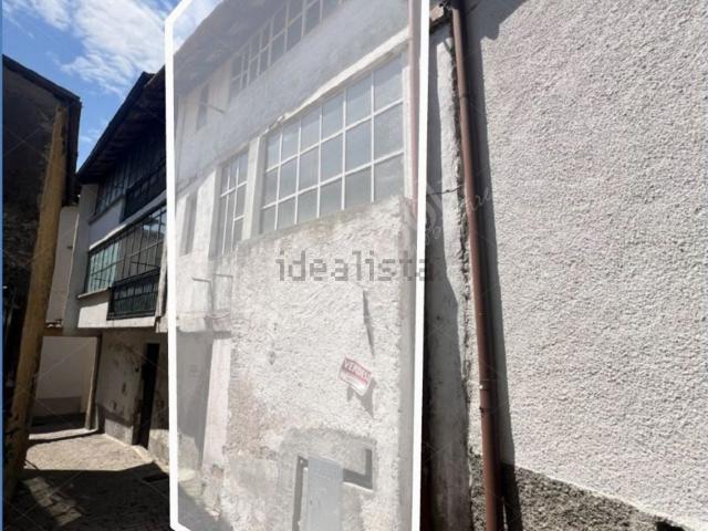 Appartamento in vendita di 120 m² in Via Carrobbio