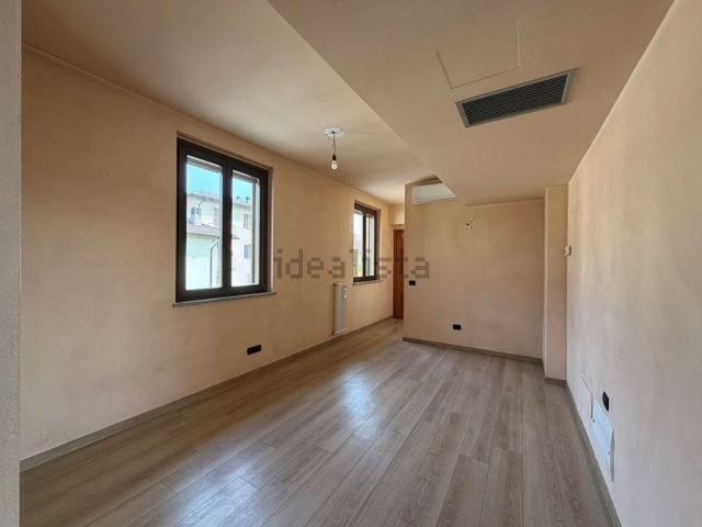 Appartamento in vendita di 120 m² in Via Carrobbio, 12