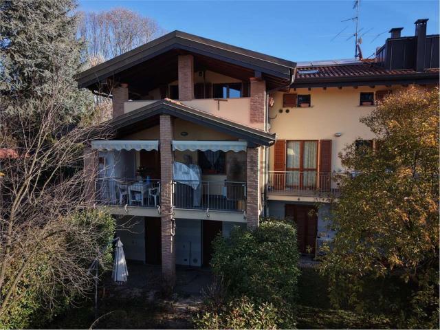 Appartamento in vendita di 120 m² in Via Case Nuove, 10