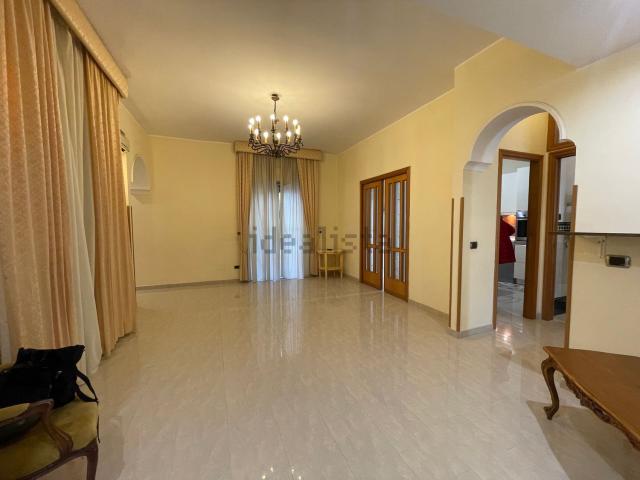 Appartamento in vendita di 120 m² in Via Cesare Battisti, 296
