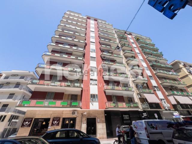 Appartamento in vendita di 120 m² in Via Cesare Battisti, 3