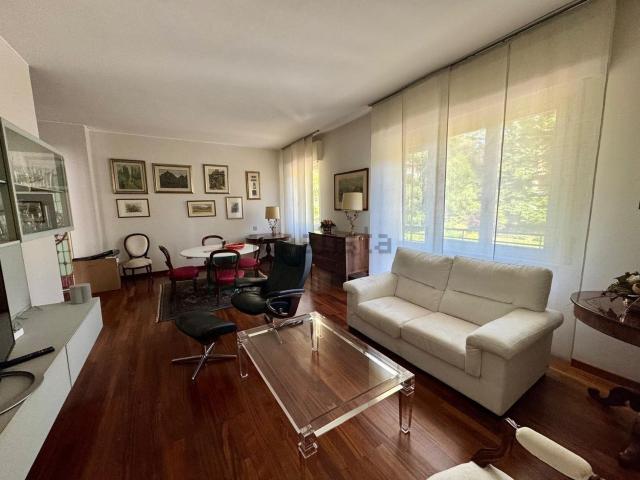 Appartamento in vendita di 120 m² in Via Cesare Paravicini