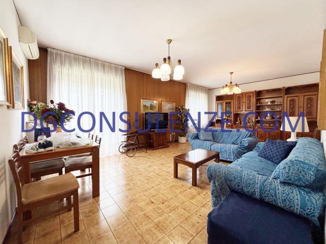 Appartamento in vendita di 120 m² in Via Cipriano Facchinetti