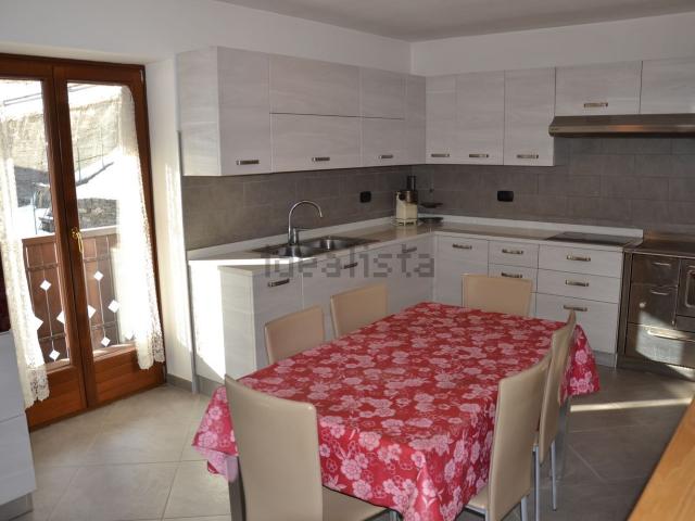 Appartamento in vendita di 120 m² in Via Cisar