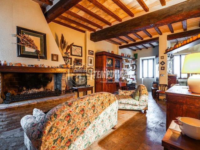 Appartamento in vendita di 120 m² in Via Crespellani, 5
