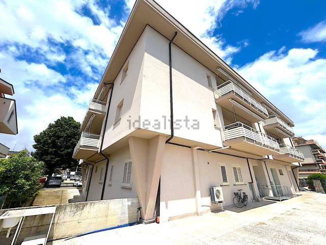 Appartamento in vendita di 120 m² in Via Cristoforo Colombo, 38
