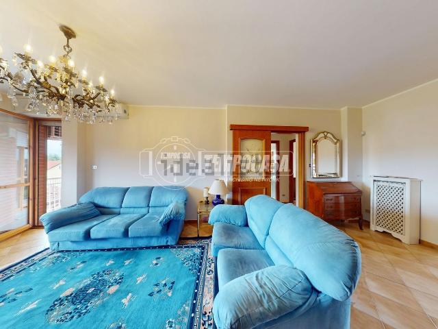 Appartamento in vendita di 120 m² in Via Cristoforo Colombo