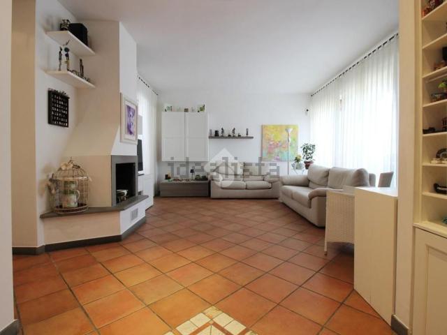 Appartamento in vendita di 120 m² in Via Cristoforo Colombo