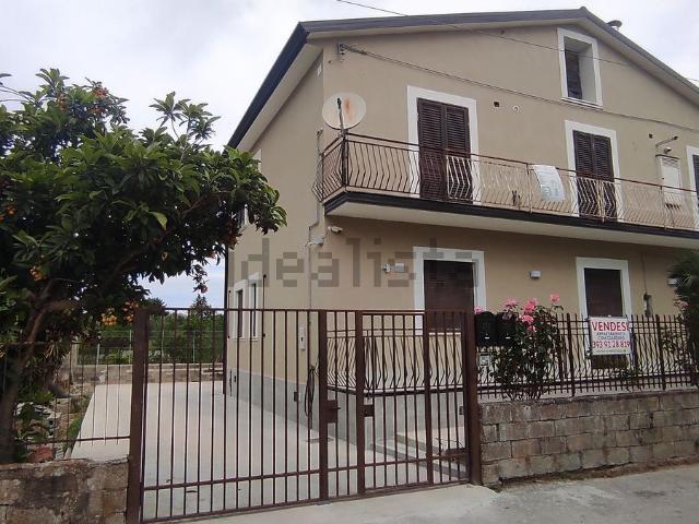 Appartamento in vendita di 120 m² in Via A. Barlotti, 10