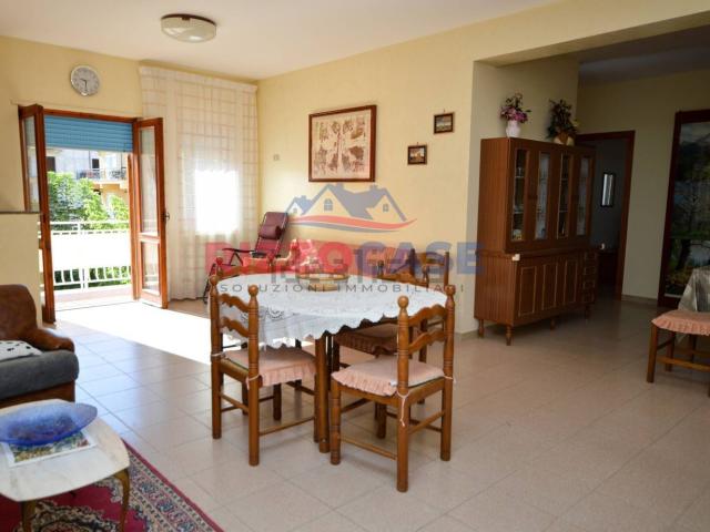 Appartamento in vendita di 120 m² in Via Amalfi, 19