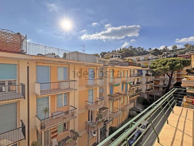 Appartamento in vendita di 120 m² in Via Amerigo Vespucci