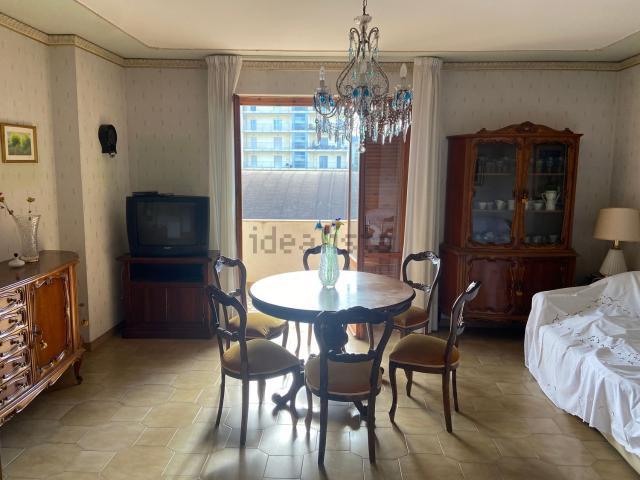 Appartamento in vendita di 120 m² in Via Antonio Gramsci, 8