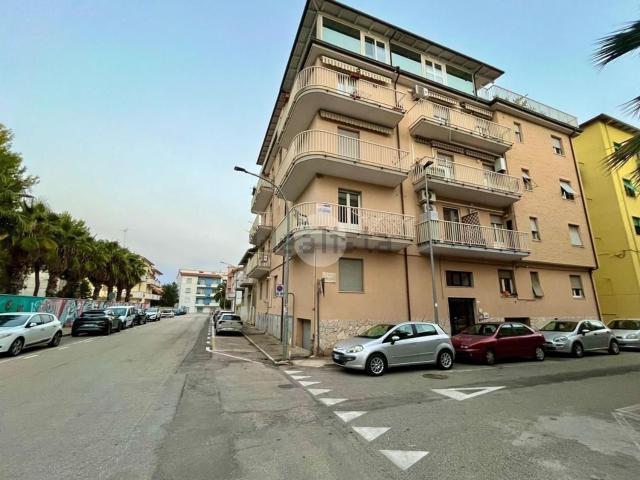 Appartamento in vendita di 120 m² in Via Angelo Celli, 1