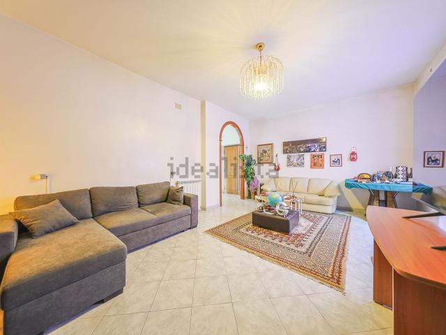 Appartamento in vendita di 120 m² in Via Achemenide