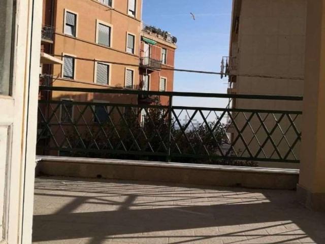 Appartamento in vendita di 120 m² in Via Acquarone, 46